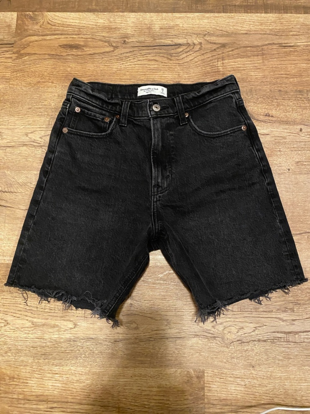 Abercrombie & Fitch High Rise 7” Dad Short Womens 2